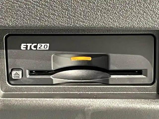 日産 セレナ e－パワー ハイウェイスター V 愛知県 2025(令7)年 0.1千km プリズムホワイト 登録済未使用車/プロパイロット/純正フリップダウンモニター/純正１２．３インチディスプレイ/両側パワースライドドア/ハンズフリーオートスライドドア/アラウンドビューモニター/電動パーキングブレーキ/ブレーキホールド/衝突軽減ブレーキ/ブラインドスポットモニター/車線逸脱警報/クリアランスソナー/先行車発進告知/ワイヤレス充電/デジタルインナーミラー/前後ドライブレコーダー/ビルトインＥＴＣ2.0/USB＆HDMI入力端子/LEDヘッドライト/オートハイビーム/ISOFIX/純正16インチアルミホイール