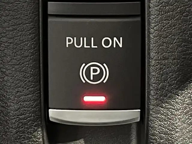 日産 セレナ e－パワー ハイウェイスター V 愛知県 2025(令7)年 0.1千km プリズムホワイト 登録済未使用車/プロパイロット/純正フリップダウンモニター/純正１２．３インチディスプレイ/両側パワースライドドア/ハンズフリーオートスライドドア/アラウンドビューモニター/電動パーキングブレーキ/ブレーキホールド/衝突軽減ブレーキ/ブラインドスポットモニター/車線逸脱警報/クリアランスソナー/先行車発進告知/ワイヤレス充電/デジタルインナーミラー/前後ドライブレコーダー/ビルトインＥＴＣ2.0/USB＆HDMI入力端子/LEDヘッドライト/オートハイビーム/ISOFIX/純正16インチアルミホイール