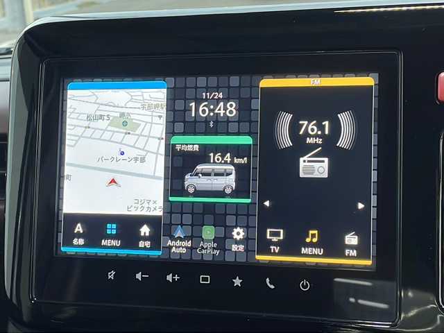 スズキ スペーシア カスタム HYBRID XS ターボ 山口県 2024(令6)年 3.2万km ピュアホワイトP メーカーオプションナビ/　・9インチモニター/　・AM/FMラジオ/　・フルセグTV/　・Bluetoothオーディオ/　・ハンズフリー通話/　・USBデータ通信/　・iPod接続/　・HDMI映像入力/　・SmartphoneLink/スズキセーフティサポート/　・衝突軽減ブレーキ/　・前後コーナーセンサー/　・先行車発進通知/　・標識認識/　・リアトラフィックアラート/　・誤発進抑制機能/　・車線維持逸脱通知/　・車線維持操舵支援/　・アダプティブクルーズコントロール/　・トラクションコントロール/LEDオートライト/LEDフォグランプ/LEDミラーウィンカー/フルオートAC/ルーフサーキュレーター/ヘッドアップディスプレイ/両側電動スライドドア/ステアリングヒーター/D席/N席シートヒーター/両席シートバックテーブル/パドルシフト/本革巻チルトステアリング/ステアリングリモコン/電子パーキングブレーキ/ALPINEミラー一体型ドライブレコーダー(前後録画)/後席ロールサンシェード/後席オットマン/後席ISOFIXシート/スマートキー/イモビライザー/プッシュスタート/USBソケット/メンテナンスノート