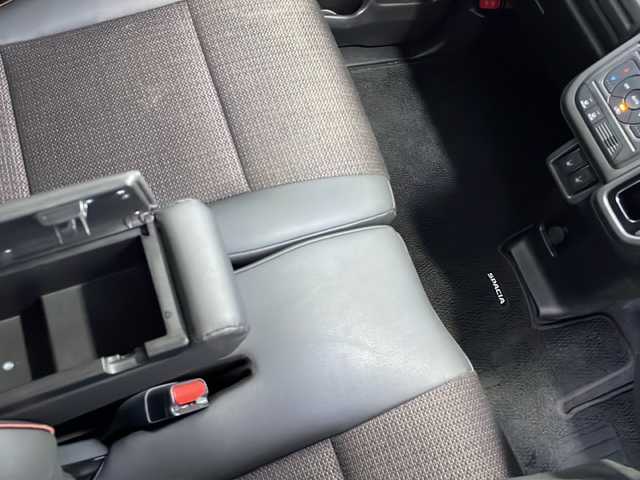 スズキ スペーシア カスタム HYBRID XS ターボ 山口県 2024(令6)年 3.2万km ピュアホワイトP メーカーオプションナビ/　・9インチモニター/　・AM/FMラジオ/　・フルセグTV/　・Bluetoothオーディオ/　・ハンズフリー通話/　・USBデータ通信/　・iPod接続/　・HDMI映像入力/　・SmartphoneLink/スズキセーフティサポート/　・衝突軽減ブレーキ/　・前後コーナーセンサー/　・先行車発進通知/　・標識認識/　・リアトラフィックアラート/　・誤発進抑制機能/　・車線維持逸脱通知/　・車線維持操舵支援/　・アダプティブクルーズコントロール/　・トラクションコントロール/LEDオートライト/LEDフォグランプ/LEDミラーウィンカー/フルオートAC/ルーフサーキュレーター/ヘッドアップディスプレイ/両側電動スライドドア/ステアリングヒーター/D席/N席シートヒーター/両席シートバックテーブル/パドルシフト/本革巻チルトステアリング/ステアリングリモコン/電子パーキングブレーキ/ALPINEミラー一体型ドライブレコーダー(前後録画)/後席ロールサンシェード/後席オットマン/後席ISOFIXシート/スマートキー/イモビライザー/プッシュスタート/USBソケット/メンテナンスノート