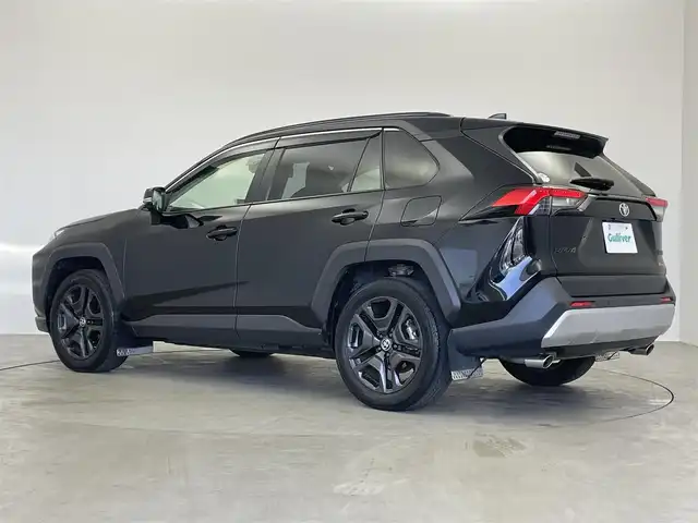 トヨタ ＲＡＶ４ アドベンチャー 埼玉県 2022(令4)年 3.6万km アティチュードブラックマイカ ＴＲＤエアロ　サンルーフ　純正９インチディスプレイオーディオ　パノラミックビューモニター　ＢＳＭ　ビルトインＥＴＣ２．０　前後ドライブレコーダー　レーダークルーズ　ミラー一体型ドラレコ　ＡＣ１００Ｖ