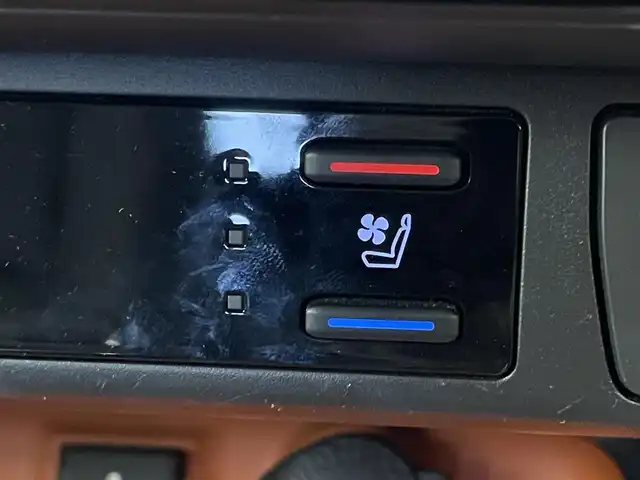 トヨタ ＲＡＶ４ アドベンチャー 埼玉県 2022(令4)年 3.6万km アティチュードブラックマイカ ＴＲＤエアロ　サンルーフ　純正９インチディスプレイオーディオ　パノラミックビューモニター　ＢＳＭ　ビルトインＥＴＣ２．０　前後ドライブレコーダー　レーダークルーズ　ミラー一体型ドラレコ　ＡＣ１００Ｖ