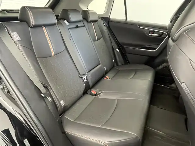 トヨタ ＲＡＶ４ アドベンチャー 埼玉県 2022(令4)年 3.6万km アティチュードブラックマイカ ＴＲＤエアロ　サンルーフ　純正９インチディスプレイオーディオ　パノラミックビューモニター　ＢＳＭ　ビルトインＥＴＣ２．０　前後ドライブレコーダー　レーダークルーズ　ミラー一体型ドラレコ　ＡＣ１００Ｖ