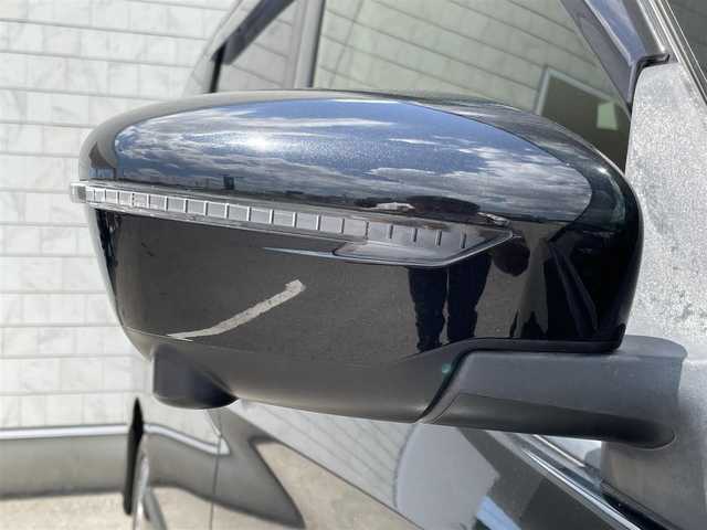 日産 セレナ ハイウェイスター 福岡県 2016(平28)年 6万km ダイヤモンドブラック エマージェンシーブレーキ/純正9型SDナビ/・フルセグTV/CD/DVD/Bluetooth/アラウンドビューモニター/フリップダウンモニター /両側パワースライドドア/クリアランスソナー/クルーズコントロール/プッシュスタート/スマートキー/純正LEDヘッドライト/純正18インチアルミ/フロアマット/ETC/スペアキー1本