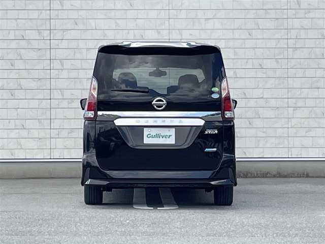 日産 セレナ ハイウェイスター 福岡県 2016(平28)年 6万km ダイヤモンドブラック エマージェンシーブレーキ/純正9型SDナビ/・フルセグTV/CD/DVD/Bluetooth/アラウンドビューモニター/フリップダウンモニター /両側パワースライドドア/クリアランスソナー/クルーズコントロール/プッシュスタート/スマートキー/純正LEDヘッドライト/純正18インチアルミ/フロアマット/ETC/スペアキー1本