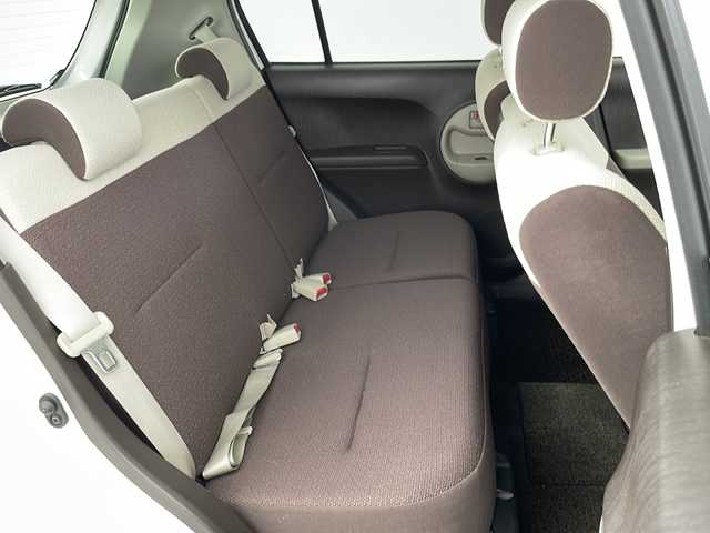 トヨタ パッソ プラスハナ 群馬県 2010(平22)年 8.1万km パールホワイト1 ナビ　ＣＤ／ＤＶＤ　ＢｌｕｅＴｏｏｔｈ　フルセグＴＶ　社外ＥＴＣ　電格ミラー　シートリフター　パニティミラー　ヘッドライトレベライザー　フォグライト　リモコンキー　Ｗエアバック　オートエアコン　禁煙車