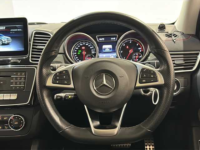 メルセデス・ベンツ ＧＬＥ３５０ｄ 4マチック クーペ スポーツ 新潟県 2017(平29)年 5万km ダイヤモンドホワイト 純正マルチナビ（TV/DVD/BT）/360°カメラ/クリアランスソナー前後/レーダーセーフティパッケージ/追従型クルーズコントロール/パークトロニック/パーキングパイロット/レーントラッキング/ブラインドスポットモニター/AIRマティックサスペンション/harman/kardon/パノラマルーフ/運転席＆助手席メモリ付きパワーシート/シートヒーター/ランニングボード/GLE63タイプ仕様Fバンパー＆Rディフューザー/純正22インチアルミホイール/ドライブレコーダー/ETC