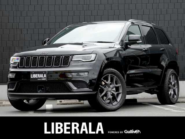 クライスラー・ジープ グランドチェロキー S－LTD 静岡県 2020(令2)年 3.1万km ダイヤモンドブラッククリスタル ４０台限定モデル/ワンオーナー /SRT8ボンネットフード/専用エクステリア　ドアモール　エンブレム/専用20インチアルミホイール /YOKOHAMA GEOLANDAR A/Tタイヤ/衝突軽減ブレーキ　ACC/レーンアシスト　ブラインドスポットモニター/ブラックレザーシート /シートヒーター /運転席メモリーパワーシート/ステアリングヒーター/UconnectナビフルセグTV Bluetooth/バック/サイド/フロントカメラ/前後ドライブレコーダー/電動ステアリングチルト/ワイドトレッドスペーサー装着/ガラスフィルム施工/DSRCETF