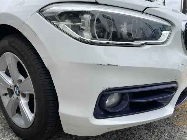 ＢＭＷ １１８ｉ スポーツ 神奈川県 2016(平28)年 2.8万km アルピンホワイトⅢ 純正HDDナビ/　（CD・DVD再生可）/インテリジェントセーフティ/車線逸脱警告/ミラー型ETC/クルーズコントロール/LEDヘッドライト/コーナーセンサー/スマートキー×2/保証書/取扱説明書