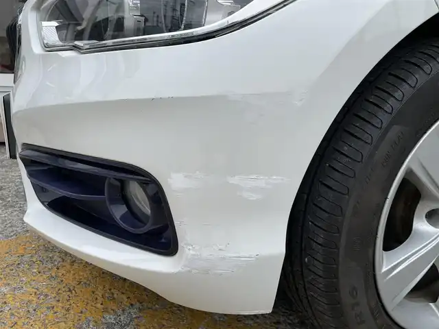 ＢＭＷ １１８ｉ スポーツ 神奈川県 2016(平28)年 2.8万km アルピンホワイトⅢ 純正HDDナビ/　（CD・DVD再生可）/インテリジェントセーフティ/車線逸脱警告/ミラー型ETC/クルーズコントロール/LEDヘッドライト/コーナーセンサー/スマートキー×2/保証書/取扱説明書