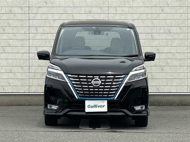 日産 セレナ e－パワー ハイウェイスター V 福岡県 2020(令2)年 5.1万km ダイヤモンドブラック 純正9型SDナビ(フルセグTV/CD/DVD/BT)アラウンドビューモニタープロパイロットエマージェンシーブレーキコーナーセンサーBSM両側パワスラ前後ドラレコETCパーキングアシストUSBポート純正LEDヘッドライト純正フロアマット純正16インチアルミホイールプッシュスタートスマートキー