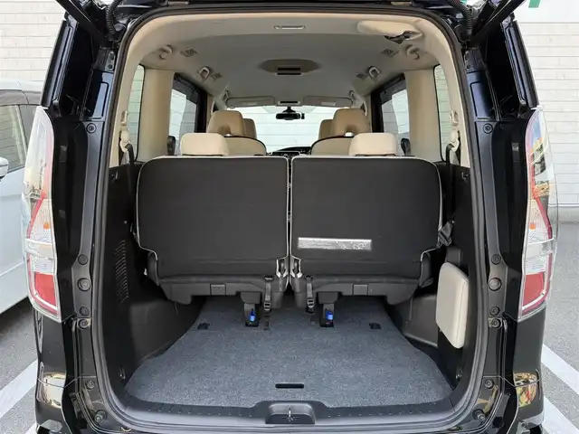 日産 セレナ e－パワー ハイウェイスター V 福岡県 2020(令2)年 5.1万km ダイヤモンドブラック 純正9型SDナビ(フルセグTV/CD/DVD/BT)アラウンドビューモニタープロパイロットエマージェンシーブレーキコーナーセンサーBSM両側パワスラ前後ドラレコETCパーキングアシストUSBポート純正LEDヘッドライト純正フロアマット純正16インチアルミホイールプッシュスタートスマートキー