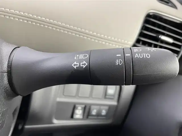 日産 セレナ e－パワー ハイウェイスター V 大阪府 2020(令2)年 5.1万km ダイヤモンドブラック 純正10型SDナビ/(フルセグTV/CD/DVD/BT)/アラウンドビューモニター/プロパイロット/エマージェンシーブレーキ/コーナーセンサー/BSM/両側パワスラ/ETC/パーキングアシスト/USBポート/純正LEDヘッドライト/純正フロアマット/純正16インチアルミホイール/プッシュスタート/スマートキー