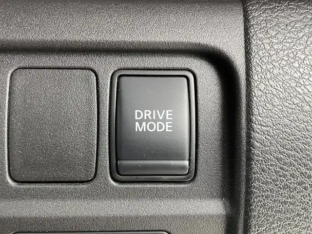 日産 セレナ e－パワー ハイウェイスター V 大阪府 2020(令2)年 5.1万km ダイヤモンドブラック 純正10型SDナビ/(フルセグTV/CD/DVD/BT)/アラウンドビューモニター/プロパイロット/エマージェンシーブレーキ/コーナーセンサー/BSM/両側パワスラ/ETC/パーキングアシスト/USBポート/純正LEDヘッドライト/純正フロアマット/純正16インチアルミホイール/プッシュスタート/スマートキー