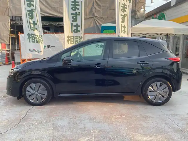 日産 ノート X 京都府 2024(令6)年 2万km スーパーブラック ワンオーナー/9インチディスプレーオーディオ/　APPLE CAR PLAY /  ANDROID AUTO 対応/バックカメラ/純正ドライブレコーダー/ビルトインETC/オートライト/前後クリアランスソナー/オートホールド/電動バーキング/インテリジェントキー×２/新車保証書/取扱説明書