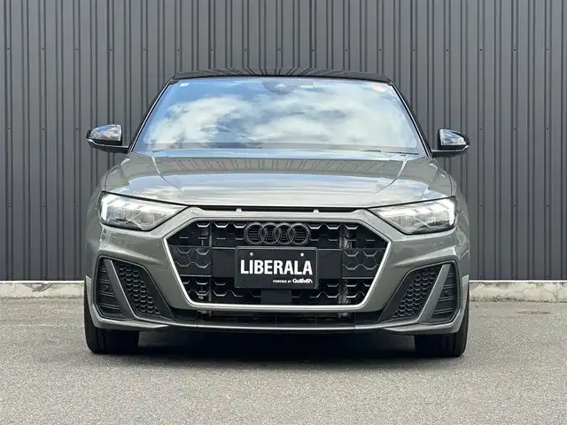 アウディ Ａ１ SB 35TFSI Sライン 福島県 2020(令2)年 4.5万km 黒／グレー 外装色：クロノスグレー（LX7G）/ワンオーナー/コントラストルーフ/ナビゲーションパッケージ/・MMIナビゲーション/・バーチャルコックピット/アシスタンスパッケージ/・アダプティブクルーズコントロール/・アクティブレーンアシスト/・アウディプレセンス/・ハイビームアシスト/・ルームミラー自動防眩/黒ハーフレザーシート/シートヒーター/CarPlay/パドルシフト/取扱説明書/保証書/スペアキー