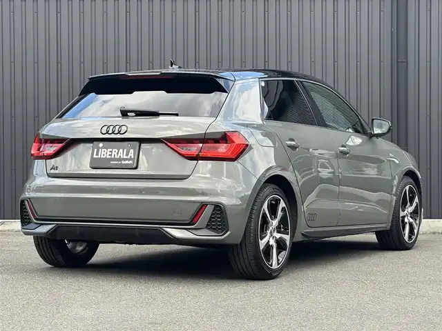 アウディ Ａ１ SB 35TFSI Sライン 福島県 2020(令2)年 4.5万km 黒／グレー 外装色：クロノスグレー（LX7G）/ワンオーナー/コントラストルーフ/ナビゲーションパッケージ/・MMIナビゲーション/・バーチャルコックピット/アシスタンスパッケージ/・アダプティブクルーズコントロール/・アクティブレーンアシスト/・アウディプレセンス/・ハイビームアシスト/・ルームミラー自動防眩/黒ハーフレザーシート/シートヒーター/CarPlay/パドルシフト/取扱説明書/保証書/スペアキー