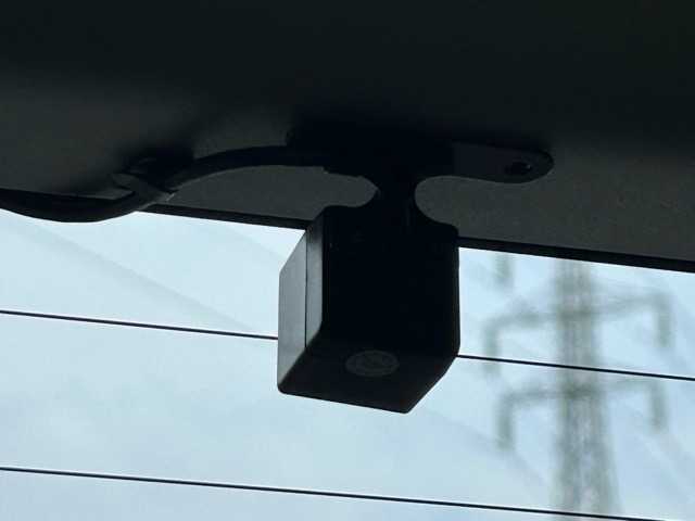 トヨタ プリウス α S 千葉県 2014(平26)年 7.7万km ブラック 純正SDナビ/Bluetooth接続/ビルトインETC/オートエアコン/バックカメラ/前後ドライブレコーダー/電動格納ウィンカーミラー/オートウィンドウ/オートライト/プッシュスタート/スマートキー（スペアキー1本）/純正フロアマット/社外17インチアルミホイール/ABS/ダブル・サイド・カーテンエアバッグ/盗難防止装置