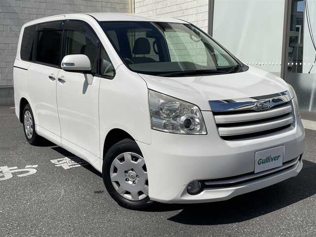 トヨタ ノア X スマートエディション 埼玉県 2009(平21)年 11.1万km ホワイトパールクリスタルシャイン 純正HDDナビ/　DTV/SD/DVD/MSC/AUX/Bluetooth/【NHZN-W59G】/純正9型後席ディスプレイ/【V9T-R59C】/両側パワースライドドア/バックカメラ/プッシュスタート/社外ドライブレコーダー前後/ビルトインETC/ドアバイザー/スマートキー/スペアキー×１