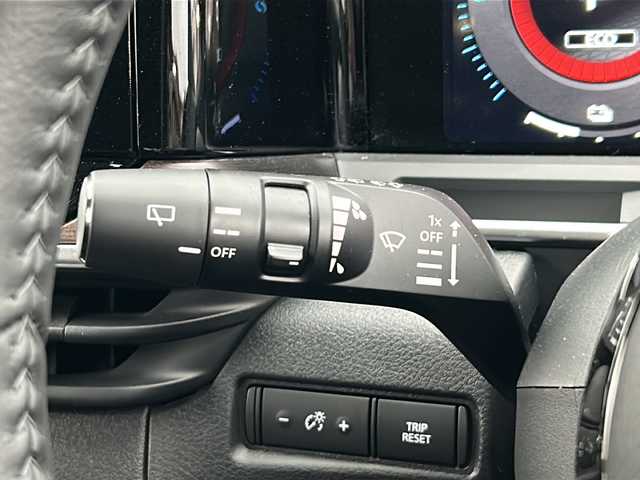 日産 オーラ G FOUR レザーエディション 福島県 2024(令6)年 1.3万km ガーネットレッド/スーパーブラック 2トーン ワンオーナー　９インチナビ　全周囲Ｃ　フルセグ　ＤＶＤ再生　ＢＴ　デジタルインナーミラー　ブラックレザーシート　シートヒーター　ハンドルヒーター　ＢＳＭ　純正１７インチＡＷ　夏タイヤ積込　スペアキー