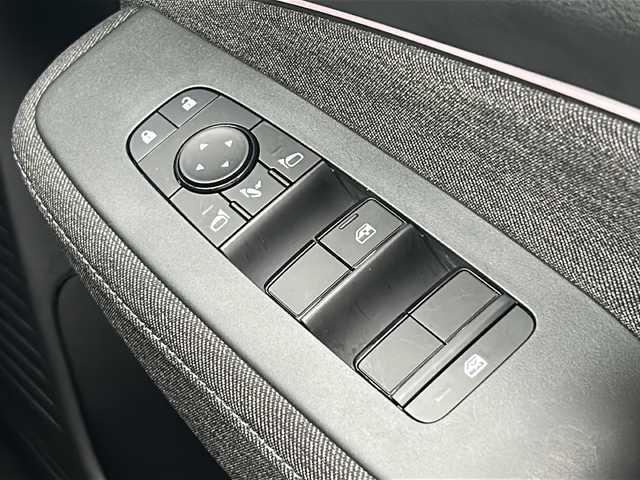 日産 オーラ G FOUR レザーエディション 福島県 2024(令6)年 1.3万km ガーネットレッド/スーパーブラック 2トーン ワンオーナー　９インチナビ　全周囲Ｃ　フルセグ　ＤＶＤ再生　ＢＴ　デジタルインナーミラー　ブラックレザーシート　シートヒーター　ハンドルヒーター　ＢＳＭ　純正１７インチＡＷ　夏タイヤ積込　スペアキー