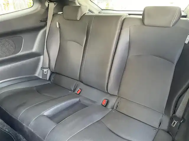 トヨタ ＧＲヤリス RS 和歌山県 2020(令2)年 6.7万km スーパーホワイトⅡ 純正8インチディスプレイモニター/T-Connect/Bluetooth/バックカメラ/GRフルエアロ/社外オーバーフェンダー/社外19インチアルミホイール(アネーロコラソン)/ブラインドスポットモニター/カーボン調ルーフ/18インチ純正アルミホイール積み込み/冬タイヤ積み込み/ドアバイザー/社外ミラー型ドライブレコーダー/ETC/衝突軽減装置/レーンキープアシスト/取扱説明書/保証書
