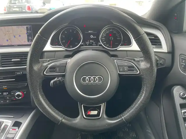 アウディ Ａ５ SB 2．0 TFSI クワトロ 山梨県 2016(平28)年 2.6万km 白 ４ＷＤ/Ｓラインパッケージ/ＡＣＣ/ＬＫＡ/ＢＳＡ/レザーシート/シートヒーター/純正ＨＤＤナビ/ＢＴ/ＣＤ/ＤＶＤ/ＴＶ/前席パワーシート/ＥＴＣ/スペアキー/取扱説明書/保証書