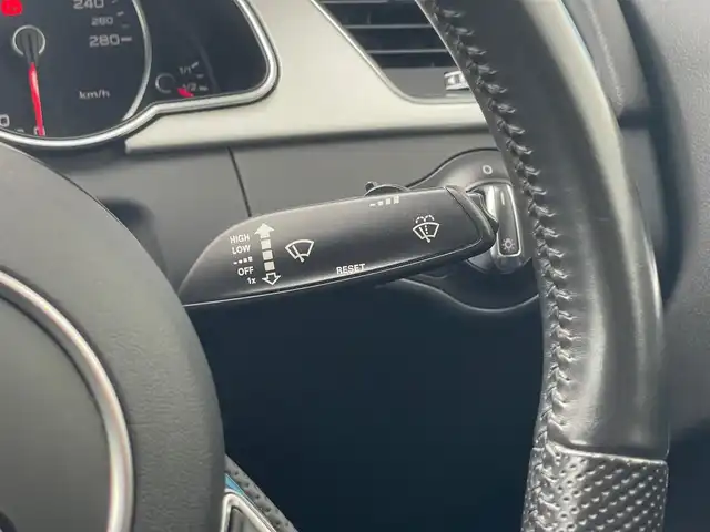 アウディ Ａ５ SB 2．0 TFSI クワトロ 山梨県 2016(平28)年 2.6万km 白 ４ＷＤ/Ｓラインパッケージ/ＡＣＣ/ＬＫＡ/ＢＳＡ/レザーシート/シートヒーター/純正ＨＤＤナビ/ＢＴ/ＣＤ/ＤＶＤ/ＴＶ/前席パワーシート/ＥＴＣ/スペアキー/取扱説明書/保証書