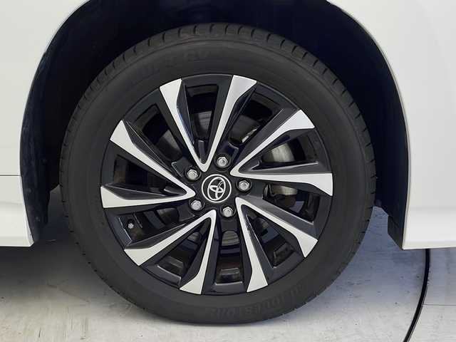 トヨタ ノア ハイブリッド S－Z 茨城県 2022(令4)年 3.3万km ホワイトパールクリスタルシャイン トヨタセーフティセンス/純正10.5インチディスプレイオーディオ/HDMI/バックカメラ/両側パワースライドドア/パワーバックドア/ユニバーサルステップ/ETC2.0/ハーフレザーシート/オットマン/シートヒーター/AC100V/プッシュスタート/純正フロアマット/純正17インチアルミホイール/LEDヘッドライト/フォグランプ/オートライト/オートハイビーム/スマートキー