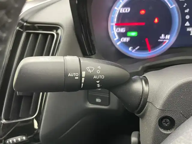 トヨタ クラウン ハイブリッド RS アドバンス 岡山県 2020(令2)年 3.2万km ホワイトパールクリスタルシャイン 純正8インチナビ/【CD/DVD/Blu-ray/Bluetooh/USB/AUX】/サンルーフ/ハーフレザーシート/前席シートヒーター/前席パワーシート/ブラインドスポットモニター/シートメモリ/ステアリングヒーター/オートブレーキホールド/100V電源/バックカメラ/ビルトインETC2.0/LEDヘッドライト/コーナーセンサー/オートライト/ヘッドアップディスプレイ/取扱説明書