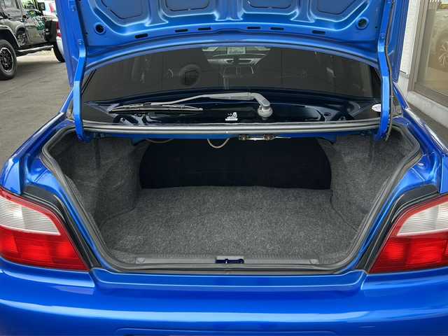 スバル インプレッサ ＷＲＸ NB 岐阜県 2001(平13)年 11.1万km WRブルーマイカ ワンオーナー /TEIN車高調/社外マフラー/社外ハンドル/社外15インチAW/（サマータイヤ付純正AW車載）/HIDヘッドライト/フォグランプ/社外Egスターター/スペアキー/ドアバイザー/純正フロアマット/取扱説明書/新車時保証書