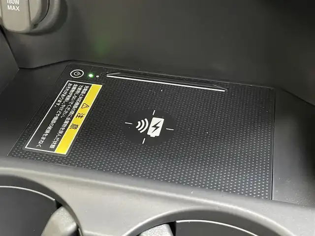 ホンダ ＺＲ－Ｖ ハイブリッド e:HEV Z 東京都 2025(令7)年 0.1万km プラチナホワイトパール 純正９型ワイドディスプレイナビ＆フルセグ　/・BluetoothAudio&USB/・AppleCarPlay&AndroidAuto/アラウンドビューモニター　/ブラインドスポットモニター　/ＢＯＳＥサウンドシステム　/ハンズフリーパワーバックドア　/ステアリングヒーター　/ワイヤレス充電　/レーダークルーズコントロール/レーザーパワーシート/・前席シートヒーター/・前席パワーシート/・２列目パーソナルUSB/パーキングセンサーシステム/ホンダセンシング/（安全運転支援システム）/・衝突軽減ブレーキ/・歩行車事故低減ステアリング/・車線維持支援システム/・先行車発進お知らせ機能/保証書＆取説