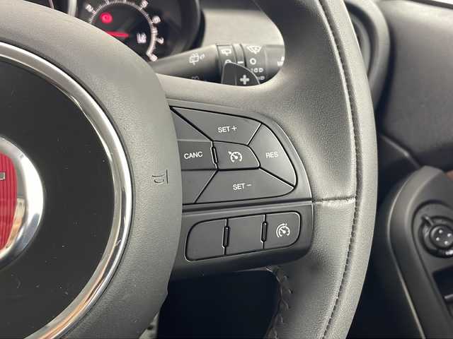 フィアット ５００Ｘ クロスプラス 秋田県 2016(平28)年 5.4万km BIANCO GHIACCIO 4WD/ポータブルナビ　/フルセグTV/AM/FM/Bluetooth/AUX/バックカメラ　/クルーズコントロール　/パドルシフト　/前席パワーシート　/前席シートヒーター　/ETC　/前後ドライブレコーダー/キセノンヘッドライト/フォグランプ　/レザーシート　/電動パーキング/純正フロアマット/純正ドアバイザー/純正アルミホイール/スマートキー