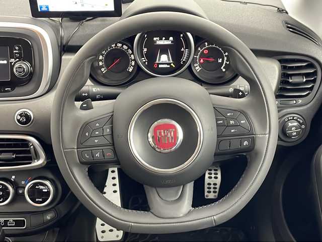 フィアット ５００Ｘ クロスプラス 秋田県 2016(平28)年 5.4万km BIANCO GHIACCIO 4WD/ポータブルナビ　/フルセグTV/AM/FM/Bluetooth/AUX/バックカメラ　/クルーズコントロール　/パドルシフト　/前席パワーシート　/前席シートヒーター　/ETC　/前後ドライブレコーダー/キセノンヘッドライト/フォグランプ　/レザーシート　/電動パーキング/純正フロアマット/純正ドアバイザー/純正アルミホイール/スマートキー