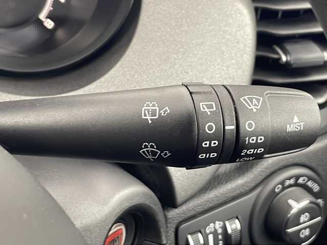 フィアット ５００Ｘ クロスプラス 秋田県 2016(平28)年 5.4万km BIANCO GHIACCIO 4WD/ポータブルナビ　/フルセグTV/AM/FM/Bluetooth/AUX/バックカメラ　/クルーズコントロール　/パドルシフト　/前席パワーシート　/前席シートヒーター　/ETC　/前後ドライブレコーダー/キセノンヘッドライト/フォグランプ　/レザーシート　/電動パーキング/純正フロアマット/純正ドアバイザー/純正アルミホイール/スマートキー