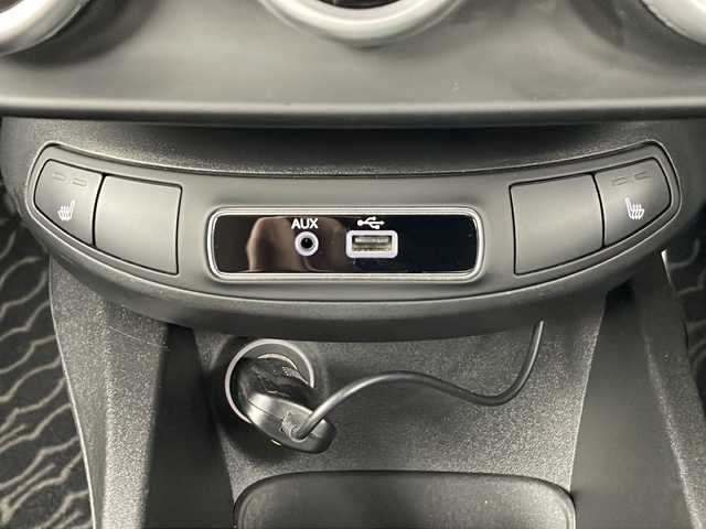 フィアット ５００Ｘ クロスプラス 秋田県 2016(平28)年 5.4万km BIANCO GHIACCIO 4WD/ポータブルナビ　/フルセグTV/AM/FM/Bluetooth/AUX/バックカメラ　/クルーズコントロール　/パドルシフト　/前席パワーシート　/前席シートヒーター　/ETC　/前後ドライブレコーダー/キセノンヘッドライト/フォグランプ　/レザーシート　/電動パーキング/純正フロアマット/純正ドアバイザー/純正アルミホイール/スマートキー