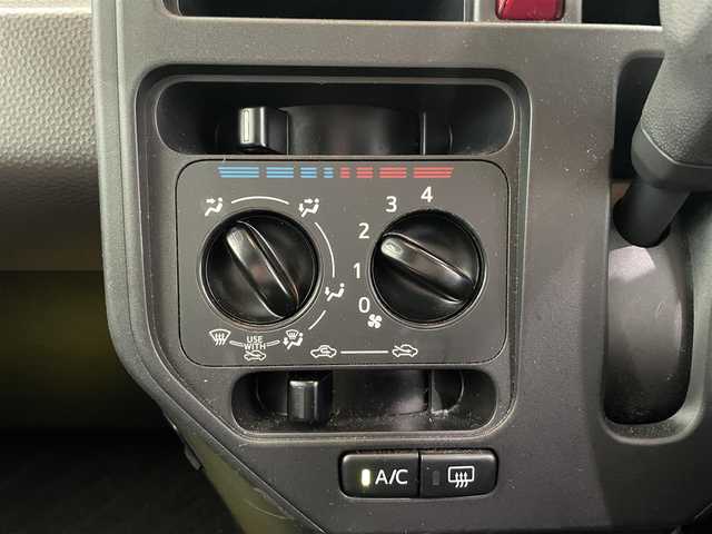 トヨタ タンク X S 鹿児島県 2018(平30)年 3.9万km パールホワイトⅢ 禁煙　/純正ナビ　/(ワンセグＴＶ/ＡＵＸ)/バックカメラ　/左側パワースライドドア　/後方コーナーセンサー　/横滑り防止機能　/車線逸脱警報　/純正フロアマット　/純正アルミホイール　/ロール式サンシェード　/ドアバイザー/スマートキー/プッシュスタート