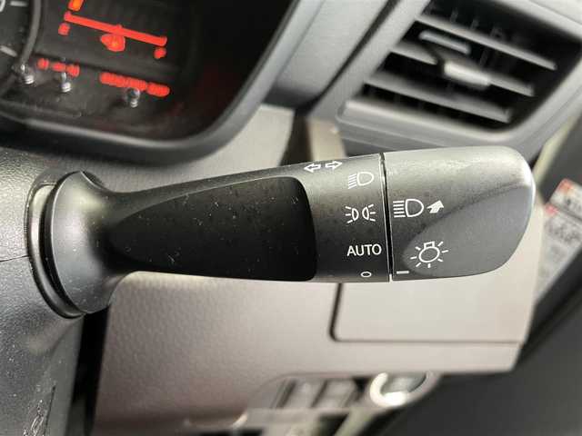 トヨタ タンク X S 鹿児島県 2018(平30)年 3.9万km パールホワイトⅢ 禁煙　/純正ナビ　/(ワンセグＴＶ/ＡＵＸ)/バックカメラ　/左側パワースライドドア　/後方コーナーセンサー　/横滑り防止機能　/車線逸脱警報　/純正フロアマット　/純正アルミホイール　/ロール式サンシェード　/ドアバイザー/スマートキー/プッシュスタート