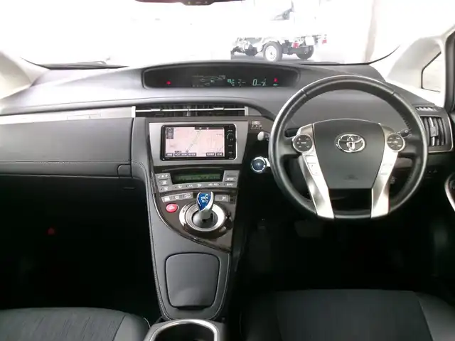 トヨタ プリウス ＰＨＶ G 群馬県 2014(平26)年 2.8万km アティチュードブラックマイカ ワンオーナー/合皮ハーフレザーシート/シートヒーター/ヒーター付革巻ハンドル/クルーズコントロール/SDナビ/フルセグテレビ/バックカメラ/ETC/200V充電ケーブル