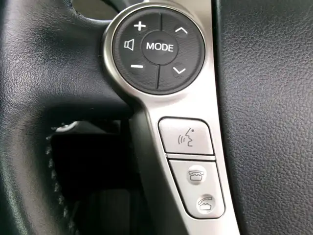 トヨタ プリウス ＰＨＶ G 群馬県 2014(平26)年 2.8万km アティチュードブラックマイカ ワンオーナー/合皮ハーフレザーシート/シートヒーター/ヒーター付革巻ハンドル/クルーズコントロール/SDナビ/フルセグテレビ/バックカメラ/ETC/200V充電ケーブル