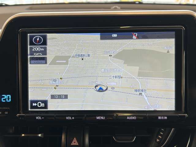 トヨタ Ｃ－ＨＲ G 岐阜県 2017(平29)年 7.7万km ブラックマイカ フルエアロ/純正9インチナビ(NSZT-Y66T)/バックカメラ/フルセグテレビ/Bluetooth/CD・DVD再生/Toyota Safety Sense P/プリクラッシュセーフティー/レーダークルーズコントロール/レーンディパーチャーアラート/ハーフレザーシート/シートヒーター/ETC/ドライブレコーダー/プッシュスタート/スマートキー/前後コーナーセンサー/オートブレーキホールド/電動パーキングブレーキ/エコモード・スポーツモード/純正フロアマット/オートライト/オートマチックハイビーム/LEDヘッドライト/シーケンシャルウィンカー/純正アルミホイール