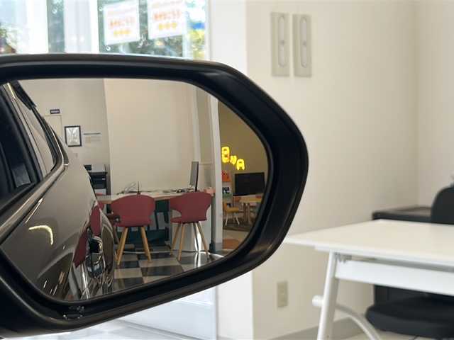 トヨタ Ｃ－ＨＲ G 岐阜県 2017(平29)年 7.7万km ブラックマイカ フルエアロ/純正9インチナビ(NSZT-Y66T)/バックカメラ/フルセグテレビ/Bluetooth/CD・DVD再生/Toyota Safety Sense P/プリクラッシュセーフティー/レーダークルーズコントロール/レーンディパーチャーアラート/ハーフレザーシート/シートヒーター/ETC/ドライブレコーダー/プッシュスタート/スマートキー/前後コーナーセンサー/オートブレーキホールド/電動パーキングブレーキ/エコモード・スポーツモード/純正フロアマット/オートライト/オートマチックハイビーム/LEDヘッドライト/シーケンシャルウィンカー/純正アルミホイール