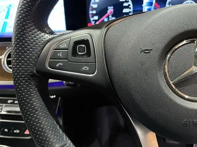 メルセデス・ベンツ Ｅ４００ 4マチック エクスクルーシブ 道央・札幌 2017(平29)年 3.4万km オブシディアンブラック エクスクルーシブパッケージ/・パノラミックススライディングルーフ/・Burmesterサラウンド/・エアバランスパッケージ/Carlsson19インチAW/レーダーセーフティパッケージ/・ACC、PRE－SAFE/・ブレインドスポットアシスト/・ステアリングパイロット/・リアCPA/エアサス/360°カメラ/禁煙車/純正HDＤナビ/フルセグＴＶ/ナッパレザーシート、シートヒーター