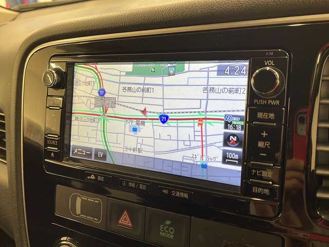 三菱 アウトランダー ＰＨＥＶ G ナビパッケージ 岐阜県 2016(平28)年 6.7万km ルビーブラックP 4WD/三菱純正ナビゲーション(J-13)/アラウンドビューモニター/フルセグテレビ/Bluetooth/CD・DVD再生/ドライブレコーダー/ETC/レーダークルーズコントロール/パワーバックドア/オートエアコン/AC100V1500W/ハーフレザーシート/シートヒーター/パワーシート/ステアリングヒーター/パドルシフト/プッシュスタート/スマートキー/純正フロアマット/LEDヘッドライト/オートライト/前後コーナーセンサー/純正アルミホイール