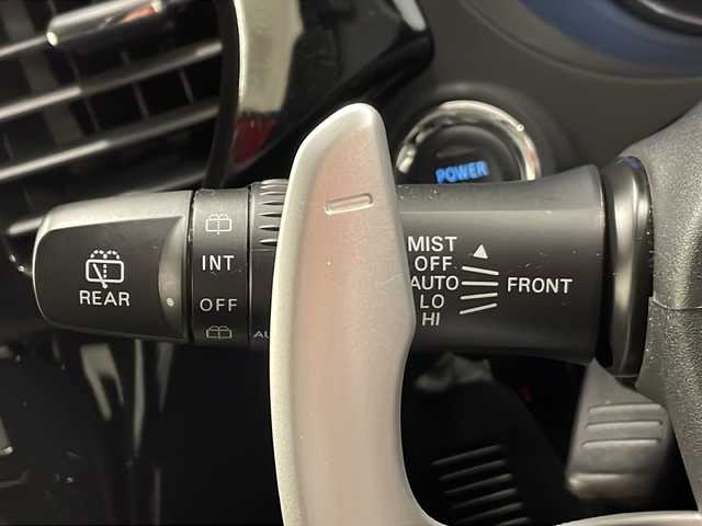 三菱 アウトランダー ＰＨＥＶ G ナビパッケージ 岐阜県 2016(平28)年 6.7万km ルビーブラックP 4WD/三菱純正ナビゲーション(J-13)/アラウンドビューモニター/フルセグテレビ/Bluetooth/CD・DVD再生/ドライブレコーダー/ETC/レーダークルーズコントロール/パワーバックドア/オートエアコン/AC100V1500W/ハーフレザーシート/シートヒーター/パワーシート/ステアリングヒーター/パドルシフト/プッシュスタート/スマートキー/純正フロアマット/LEDヘッドライト/オートライト/前後コーナーセンサー/純正アルミホイール