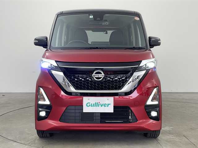 日産 ルークス HWS Gターボ プロパイロットED 兵庫県 2022(令4)年 7.8万km スパークリングレッド/ブラック ・プロパイロット/・エマージェンシーブレーキ/・車線逸脱警報/・車線逸脱防止システム/・先行車発進お知らせ/・標識認識機能/・レーダークルーズコントロール/・Pioneer製9インチナビ＆フルセグ＆BT＆DVD/・アラウンドビューモニター/・ビルトインETC/・両側パワースライドドア/・ハンズフリーパワースライドドア/・電子パーキング/・オートホールド/・アイドリングストップ/・スマートキー/・プッシュスタート/・純正15インチアルミホイール/・LEDヘッドライト/・フォグ/・オートライト/・オートマチックハイビーム/・革調シートカバー/・前後ドライブレコーダー