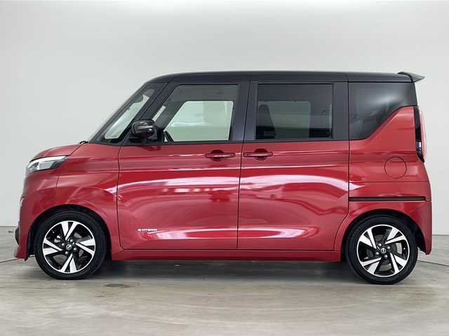 日産 ルークス HWS Gターボ プロパイロットED 兵庫県 2022(令4)年 7.8万km スパークリングレッド/ブラック ・プロパイロット/・エマージェンシーブレーキ/・車線逸脱警報/・車線逸脱防止システム/・先行車発進お知らせ/・標識認識機能/・レーダークルーズコントロール/・Pioneer製9インチナビ＆フルセグ＆BT＆DVD/・アラウンドビューモニター/・ビルトインETC/・両側パワースライドドア/・ハンズフリーパワースライドドア/・電子パーキング/・オートホールド/・アイドリングストップ/・スマートキー/・プッシュスタート/・純正15インチアルミホイール/・LEDヘッドライト/・フォグ/・オートライト/・オートマチックハイビーム/・革調シートカバー/・前後ドライブレコーダー