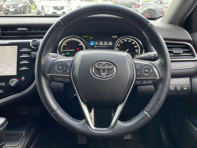 トヨタ カムリ G 山口県 2020(令2)年 11.7万km プラチナホワイトパールマイカ ワンオーナー/プリクラッシュセーフティシステム/レーダークルーズコントロール/純正メーカーナビ/DVD再生可/Bluetooth/Miracast/バックカメラ/クリアランスソナー/ビルトインETC/D席パワーシート/前後ドライブレコーダー/LEDヘッドランプ/フォグランプ/オートライト/革巻きステアリング/ステアリングスイッチ/純正17インチアルミホイール/スタッドレスタイヤ付き社外AW/オート電動格納ミラー/エンジンプッシュスタート/スペアキー/保証書/取扱説明書