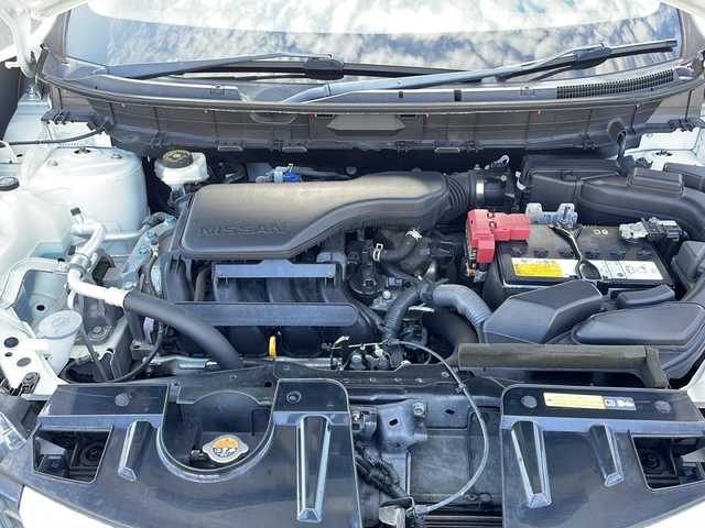 日産 エクストレイル 20X 山口県 2017(平29)年 6.5万km ブリリアントホワイトパール ワンオーナー/フリップダウンモニター/純正9インチナビ/・Bluetooth/・フルセグテレビ/・DVD再生/ETC/エマージェンシーブレーキ/クリアランスソナー/バックカメラ/純正LEDヘッドライト/オートライト/純正アルミホイール/純正フロアマット/ドアバイザー/プッシュスタート/スマートキー/スペアキー有/取扱説明書/保証書