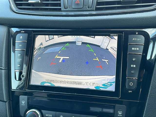 日産 エクストレイル 20X 山口県 2017(平29)年 6.5万km ブリリアントホワイトパール ワンオーナー/フリップダウンモニター/純正9インチナビ/・Bluetooth/・フルセグテレビ/・DVD再生/ETC/エマージェンシーブレーキ/クリアランスソナー/バックカメラ/純正LEDヘッドライト/オートライト/純正アルミホイール/純正フロアマット/ドアバイザー/プッシュスタート/スマートキー/スペアキー有/取扱説明書/保証書